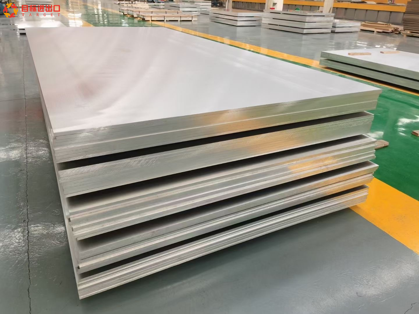 Titanium and Aluminum Metal Comparison